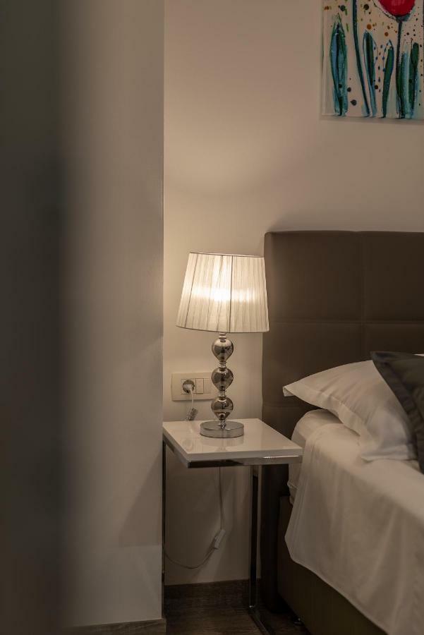 Apartment Ferias Trogir Eksteriør bilde